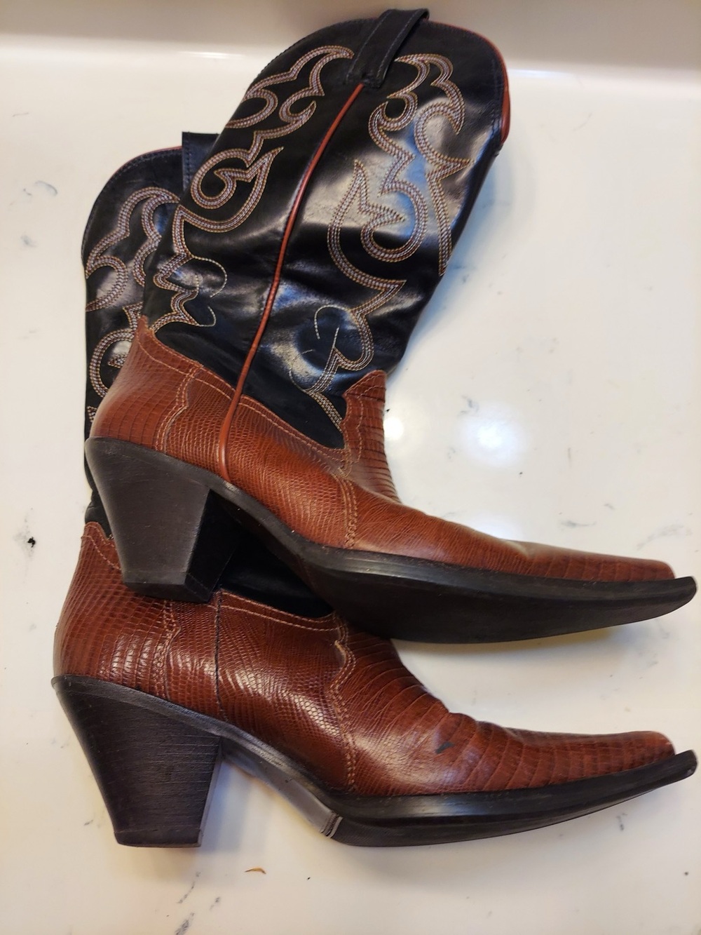 Moma Italy Two-Tone Brown and Black Western Cowboy Boots with Embroidered Shaft